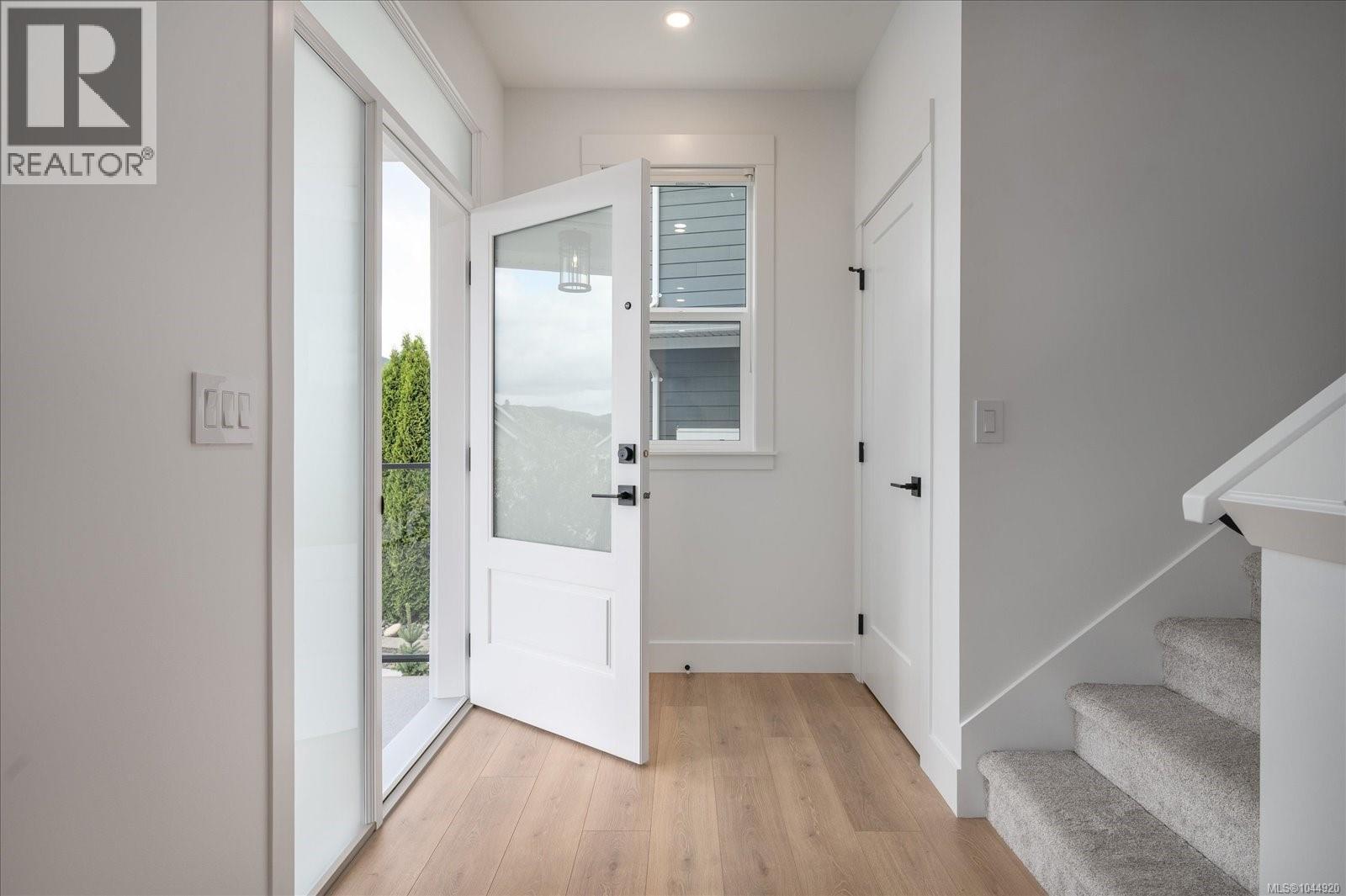 3802 Marjorie Way - 4