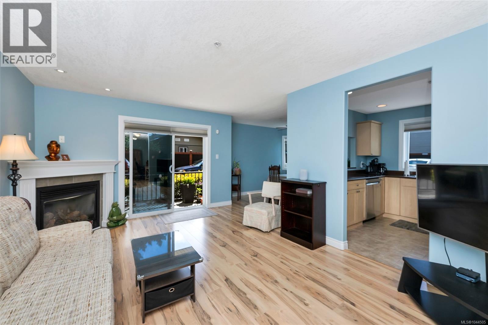 #106 650 Dobson Rd - 18