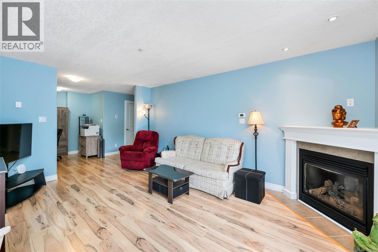 #106 650 Dobson Rd - 19