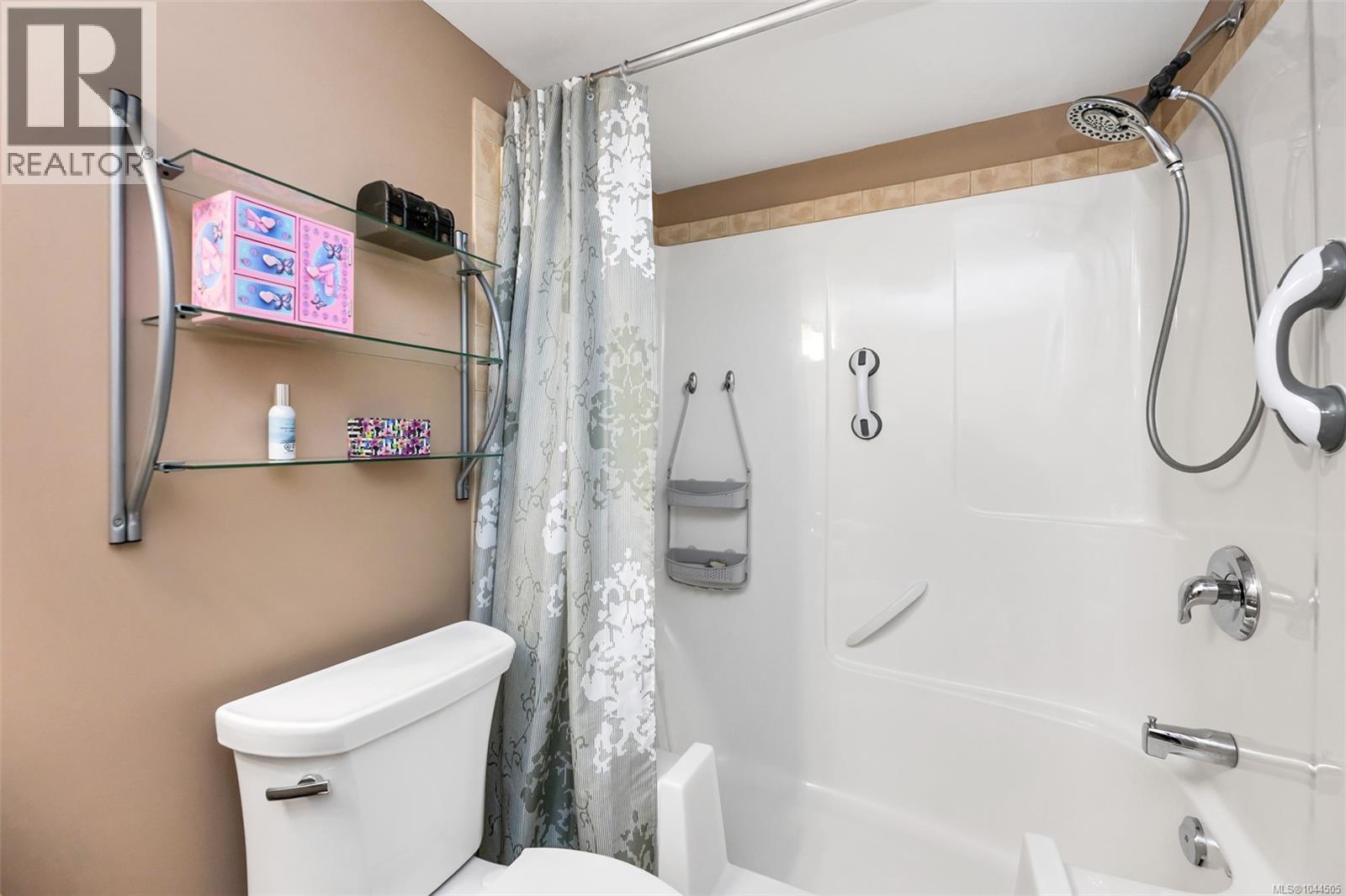 #106 650 Dobson Rd - Image 4