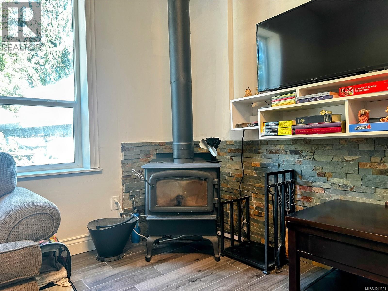 37 Strickland St - 11