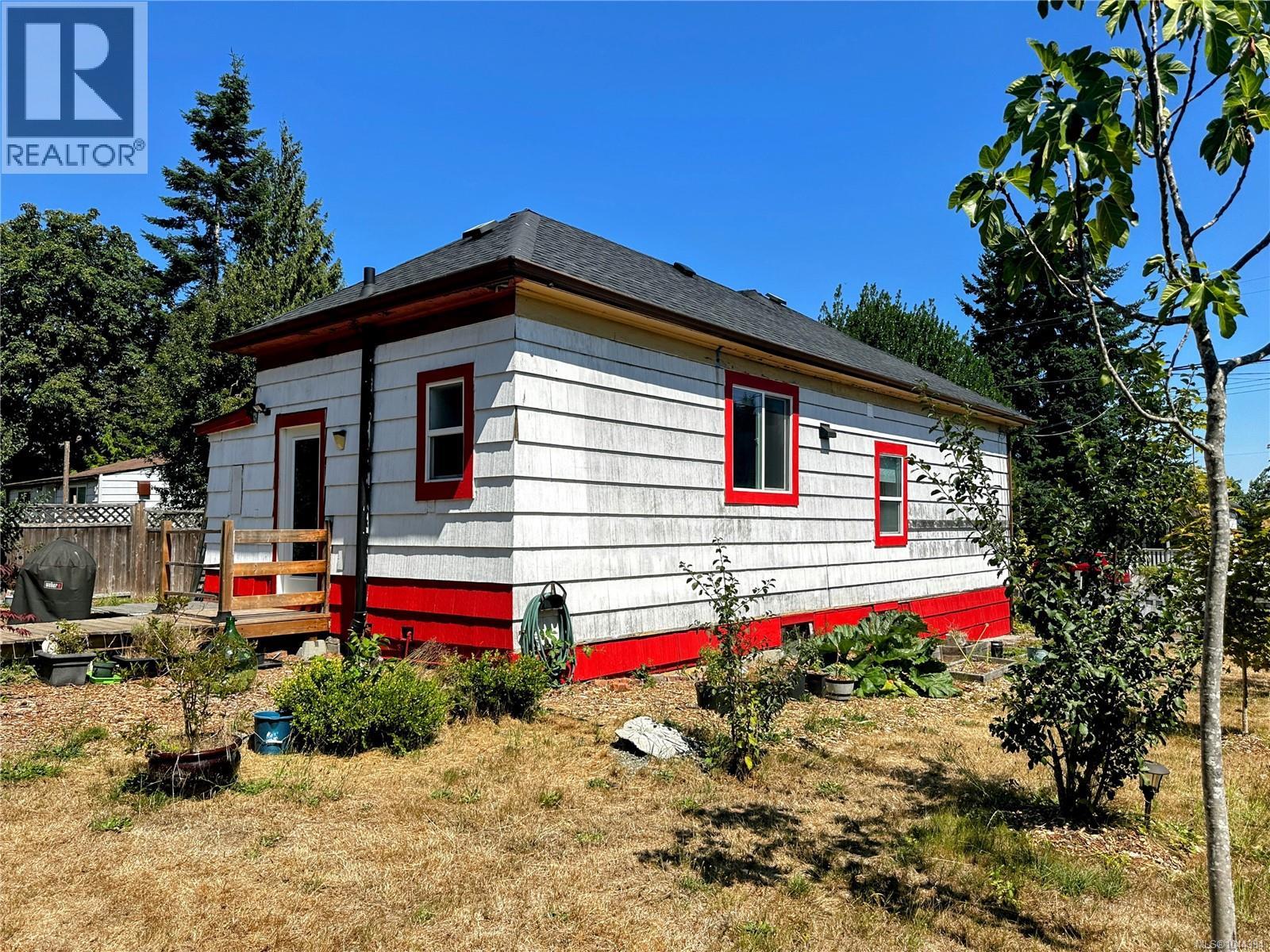 37 Strickland St - 22