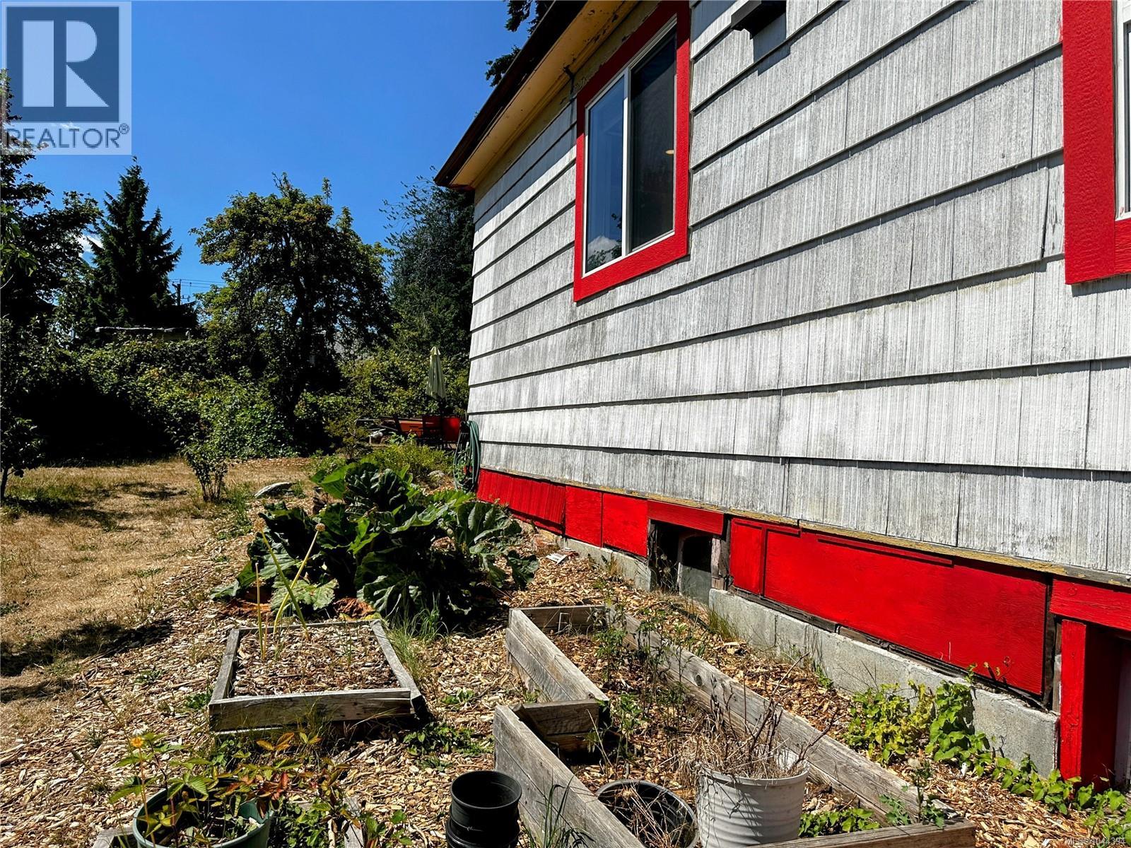 37 Strickland St - 27