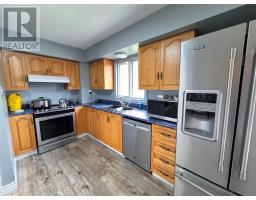 429 Grenfell Crescent thumbnail 3