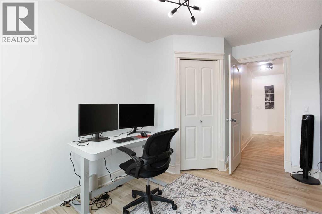 1153 Kingston Crescent SE - Image 20