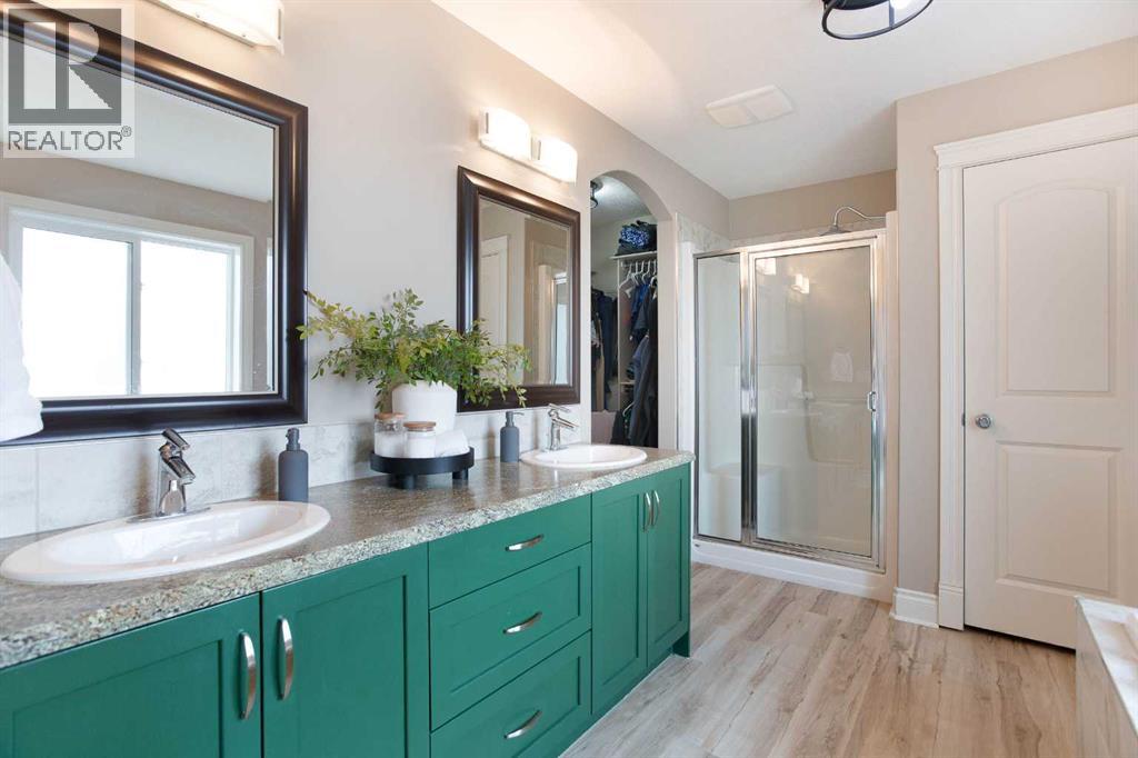 1153 Kingston Crescent SE - Image 31