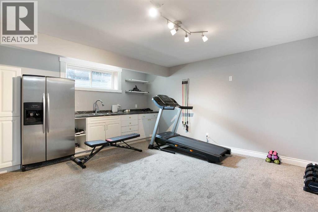 1153 Kingston Crescent SE - Image 36
