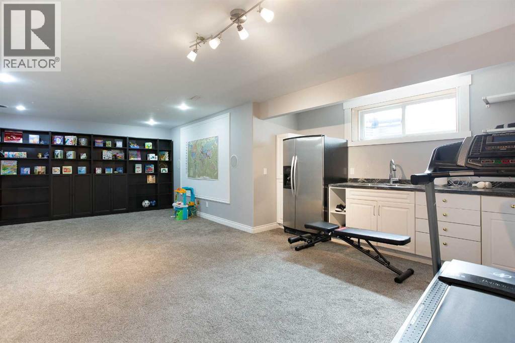 1153 Kingston Crescent SE - Image 37