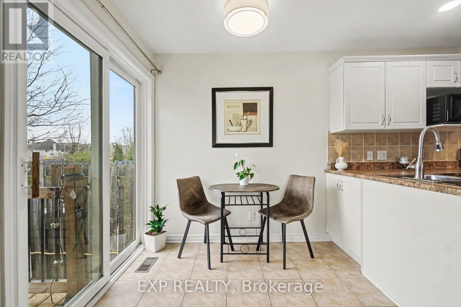 2100 MELETTE CRESCENT - 14