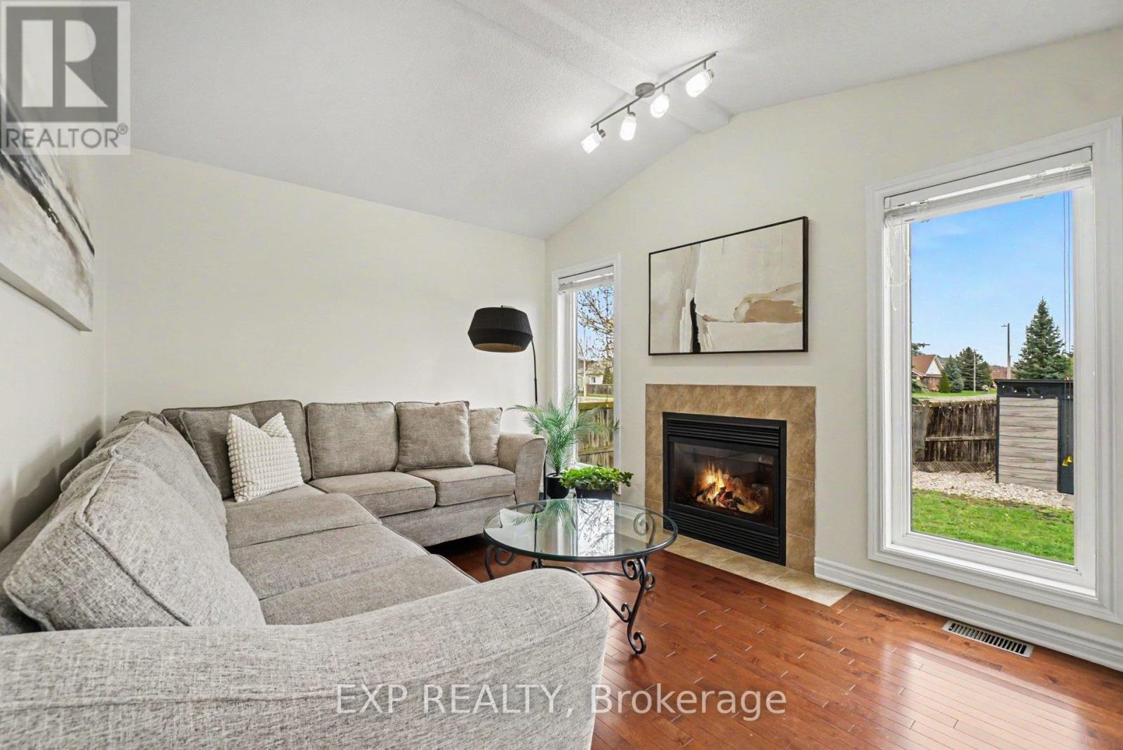 2100 MELETTE CRESCENT - 15