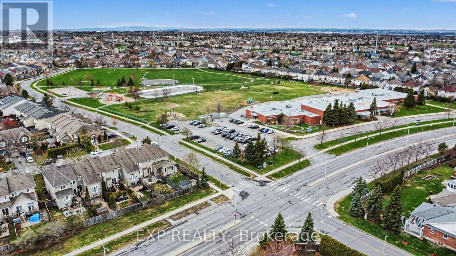 2100 MELETTE CRESCENT - 33