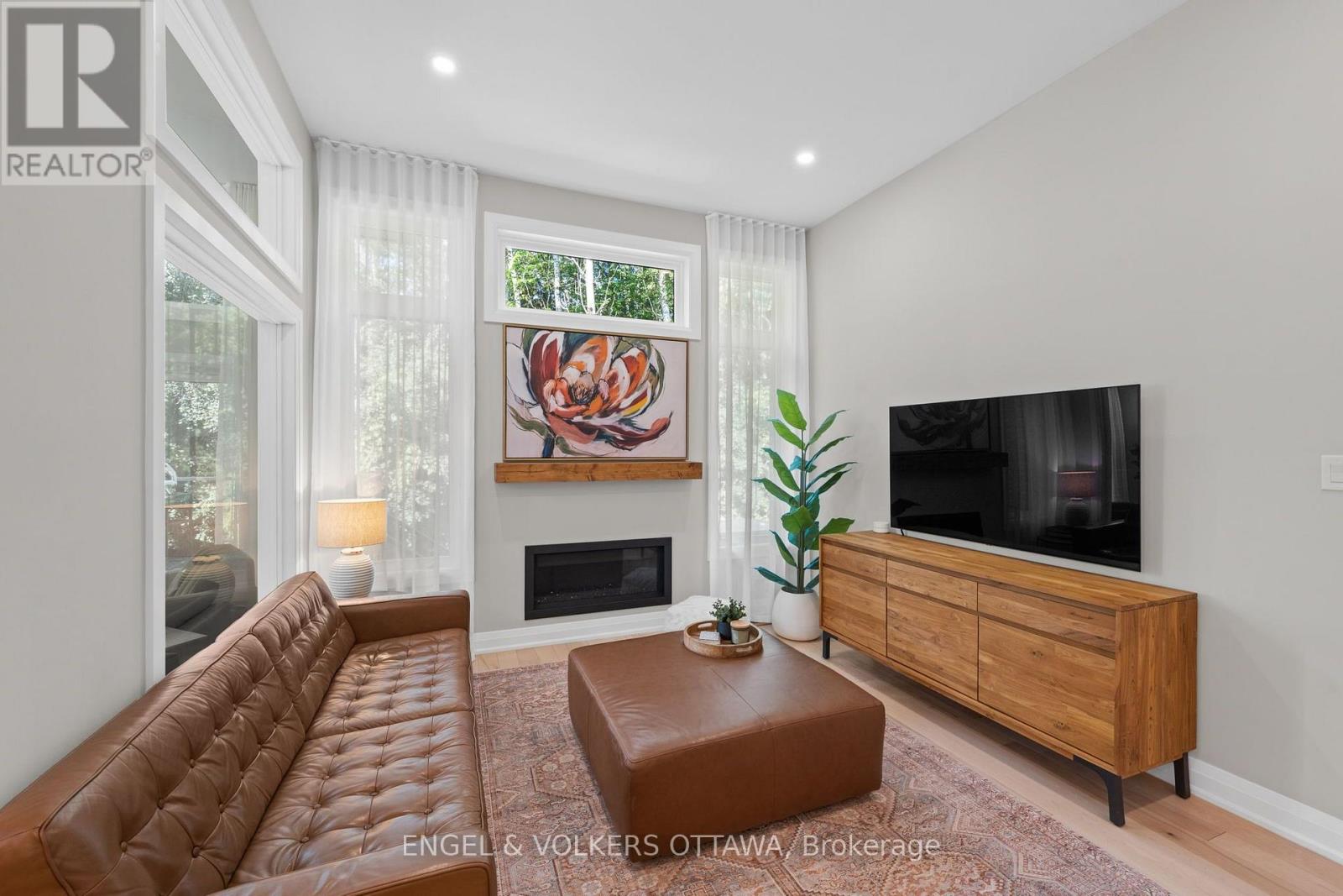 185 BLACKHORSE DRIVE - 20