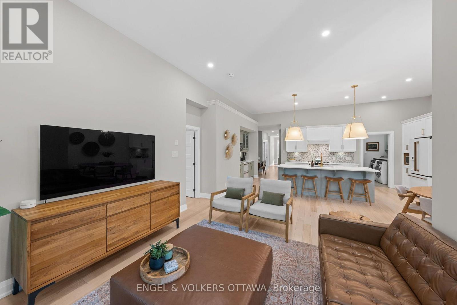 185 BLACKHORSE DRIVE - Image 21