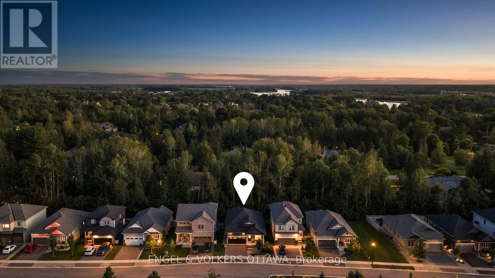185 BLACKHORSE DRIVE - 43