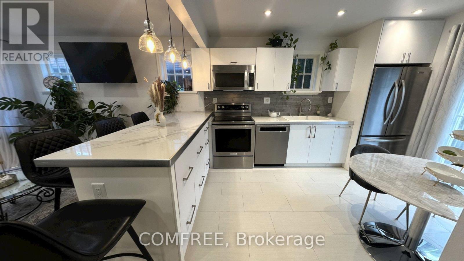 529 HIGHBURY AVENUE N - 5