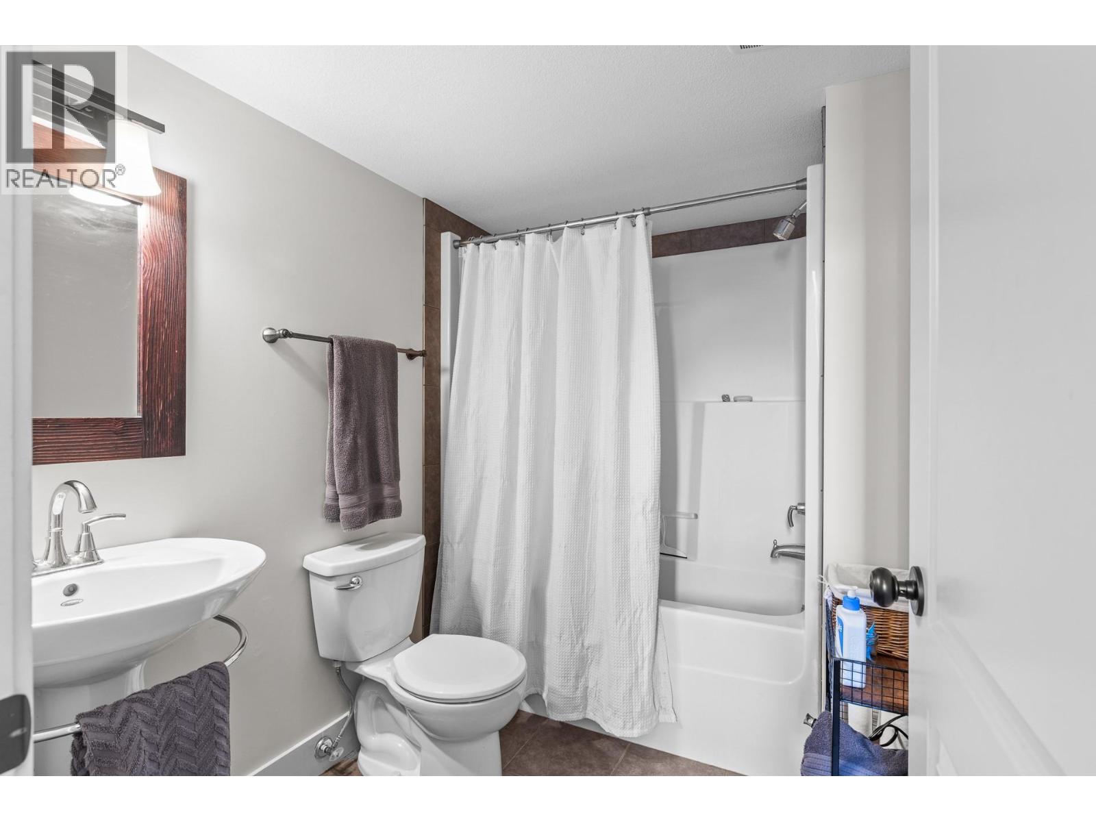 1065 Long Ridge Drive, Kelowna