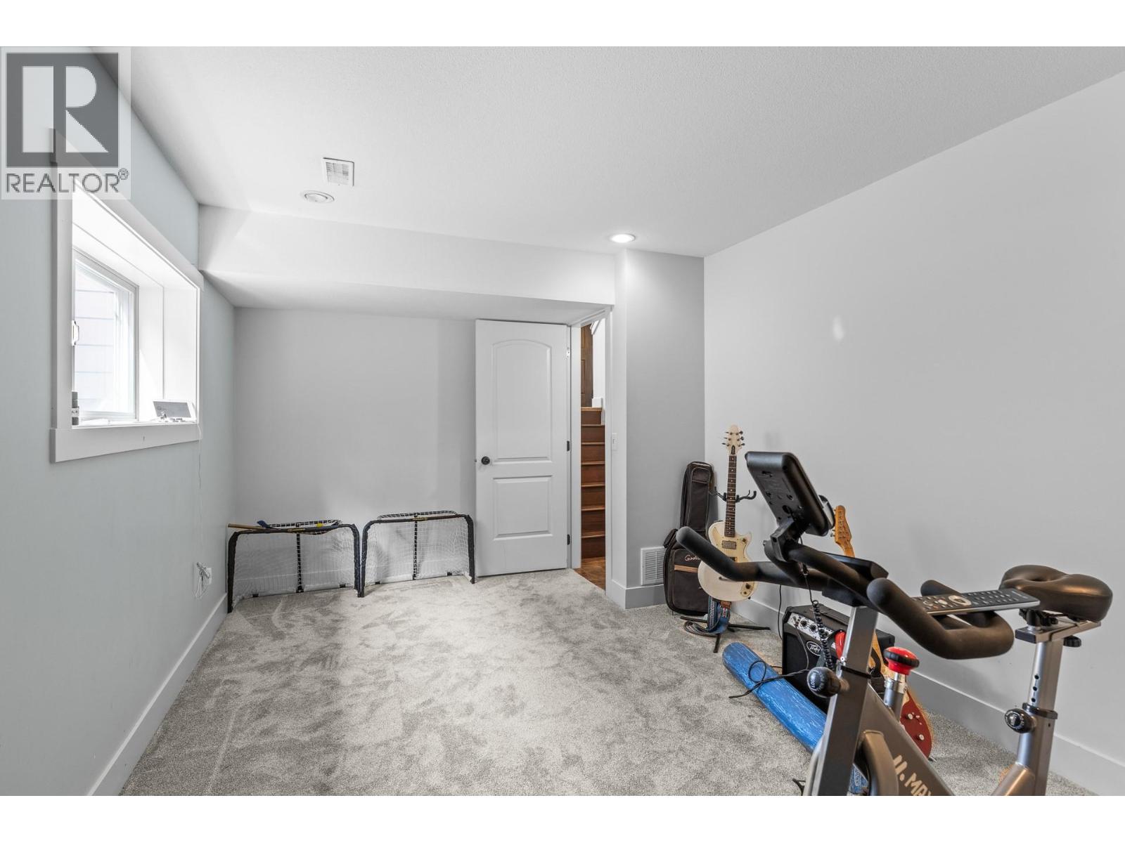 1065 Long Ridge Drive, Kelowna
