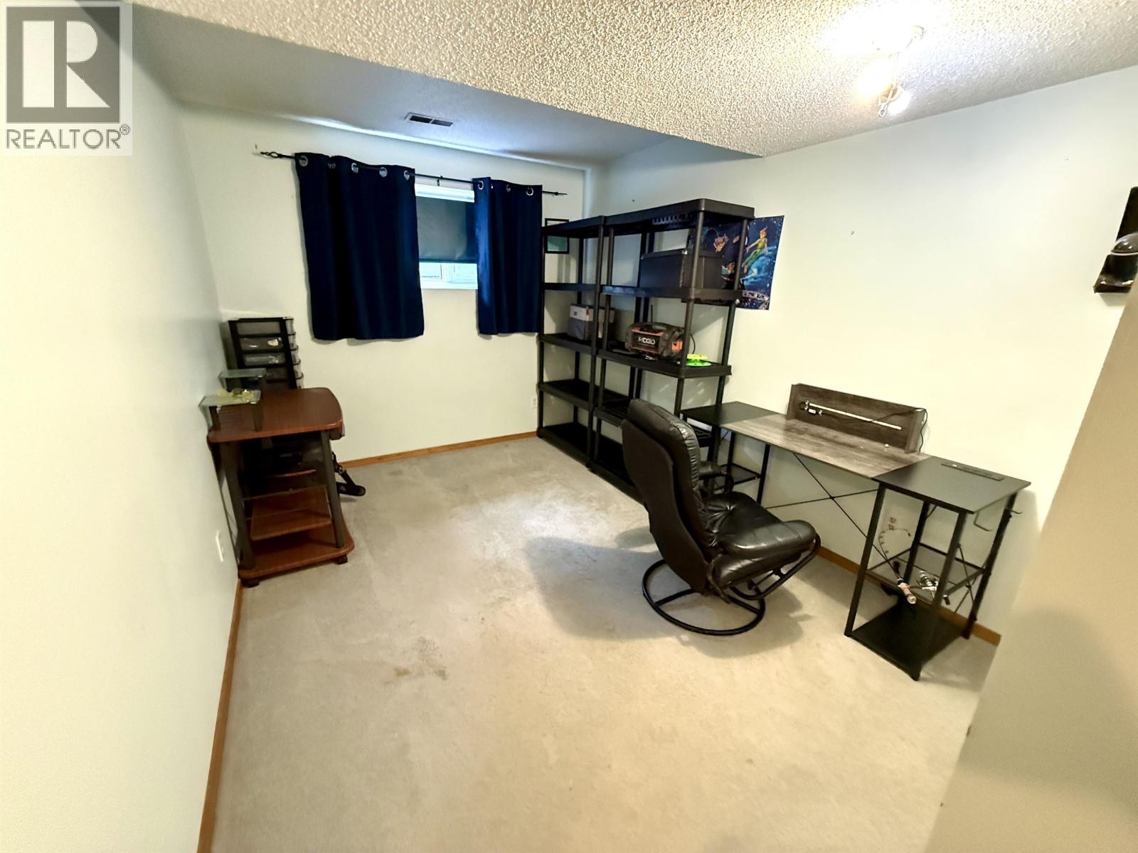 Photo 12 of 22 — 7872 LOYOLA CRESCENT · Prince George, BC