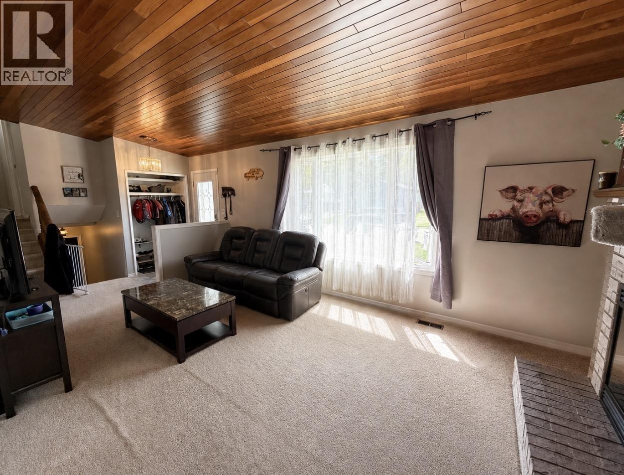 Primary bedroom of 7872 LOYOLA CRESCENT · Prince George, BC