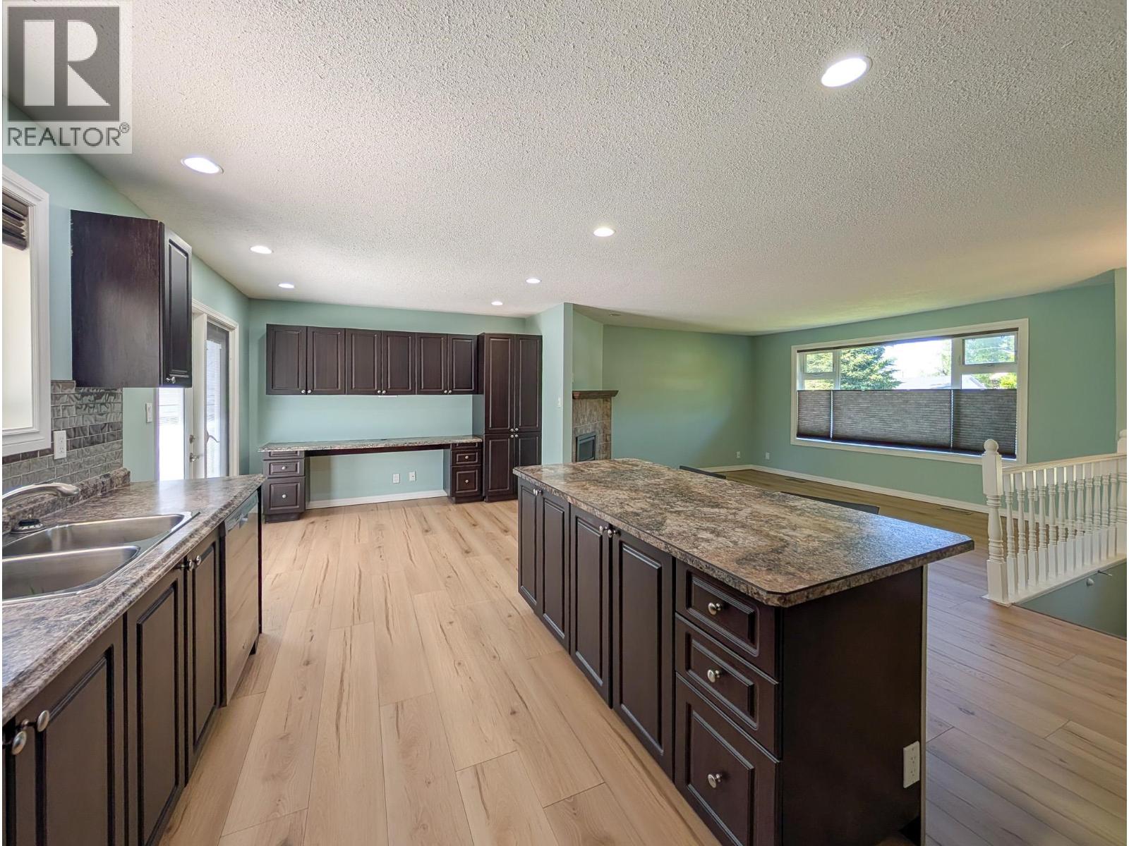 3054 POYNER CRESCENT - 18