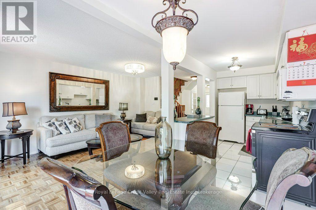 23 TINSMITH STREET - Image 12