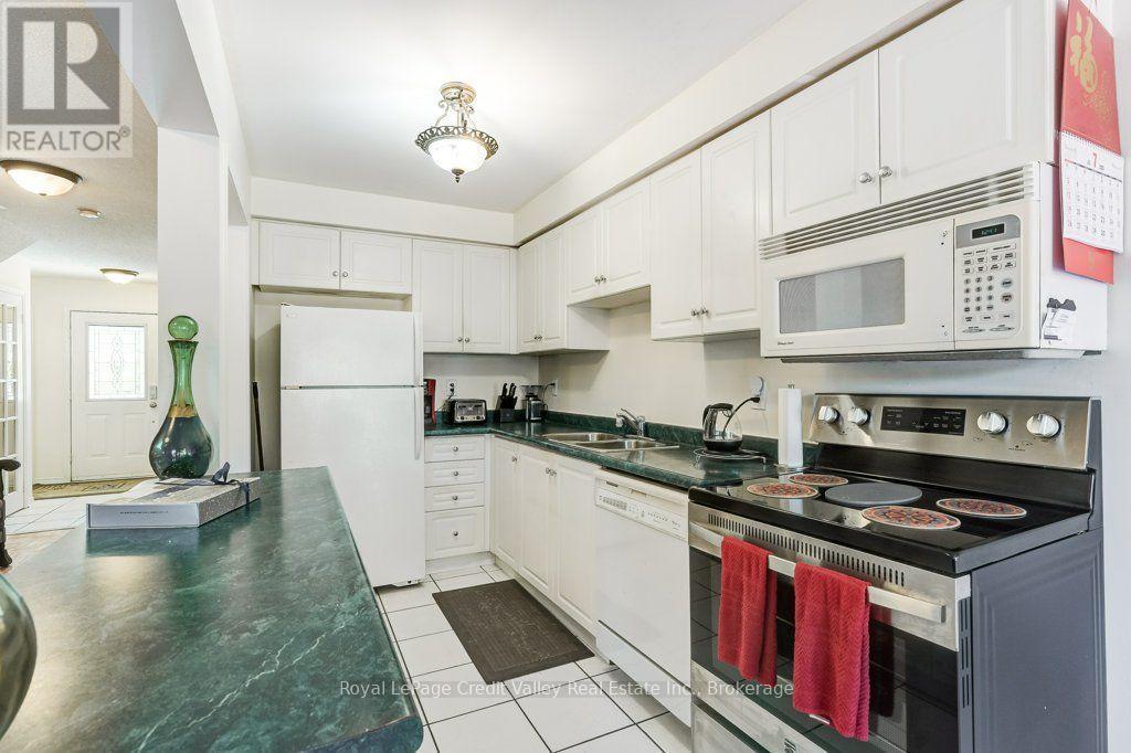 23 TINSMITH STREET - Image 13