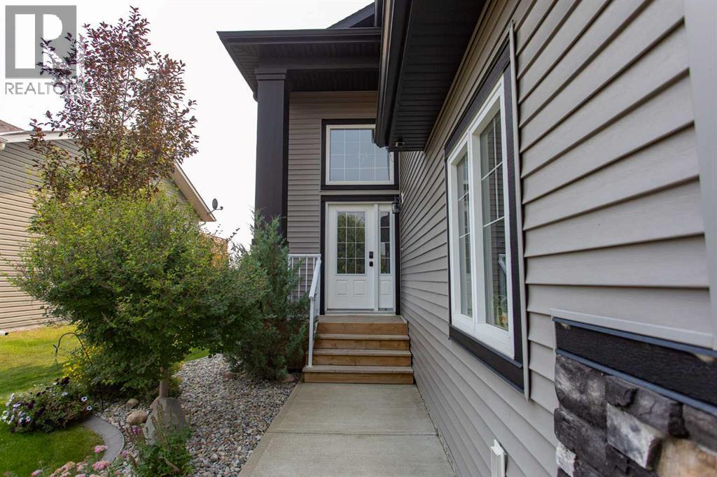 51 Emily Crescent - 2