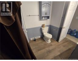 190 Lakeside Avenue, Bathurst, NB E2A2S7 Photo 12