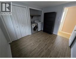 190 Lakeside Avenue, Bathurst, NB E2A2S7 Photo 13