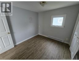 190 Lakeside Avenue, Bathurst, NB E2A2S7 Photo 14