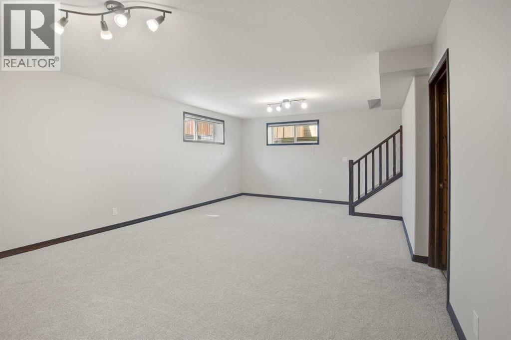 92 Ireland Crescent - 23