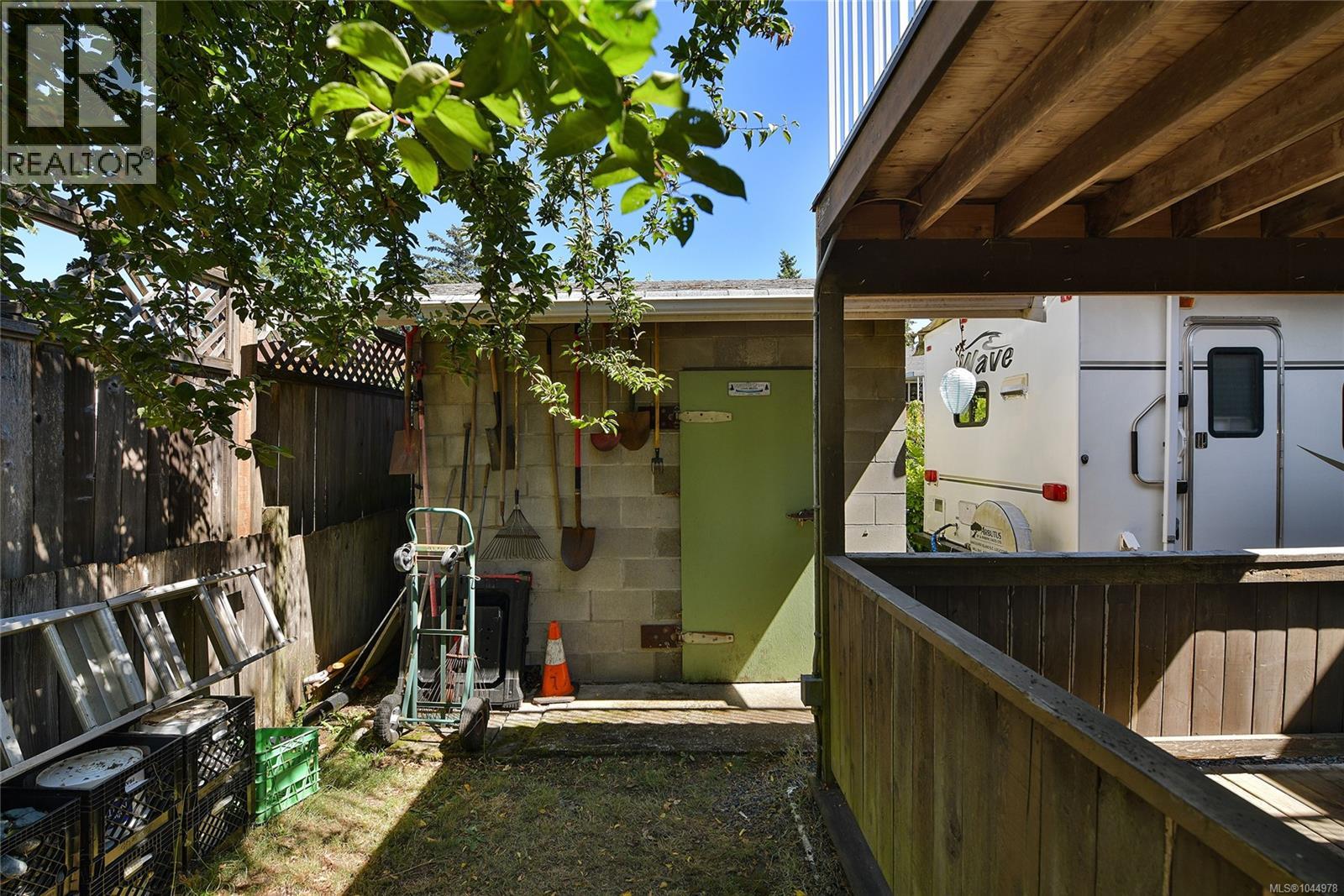 628 Mount View Ave - 66