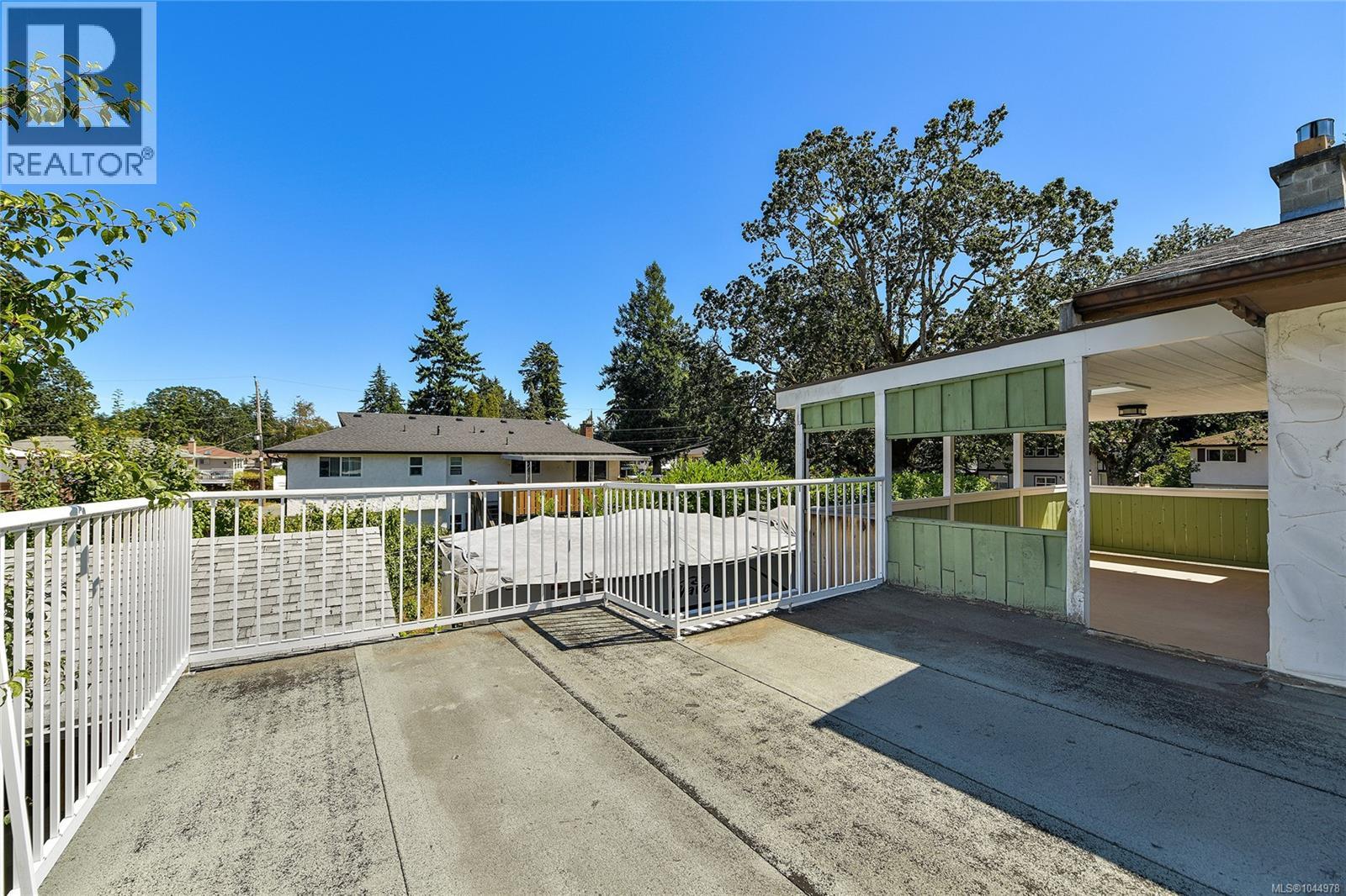 628 Mount View Ave - 69