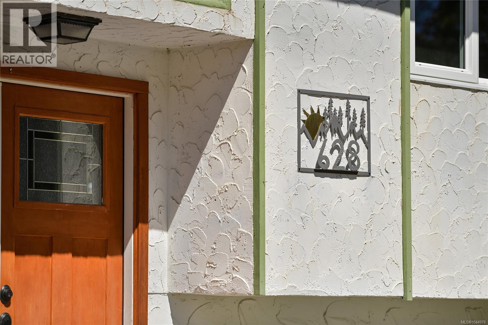 628 Mount View Ave - 74