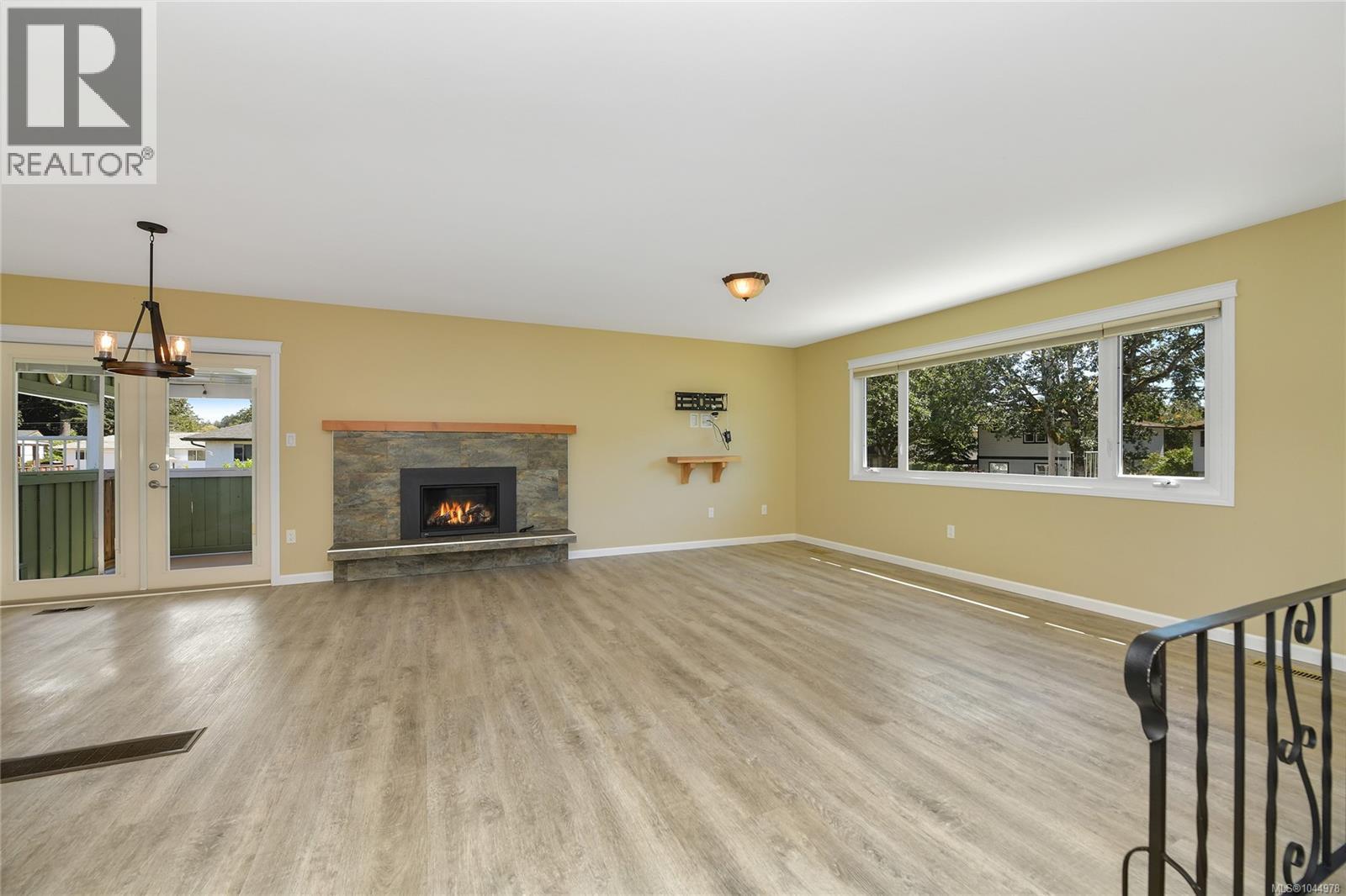 628 Mount View Ave - 9