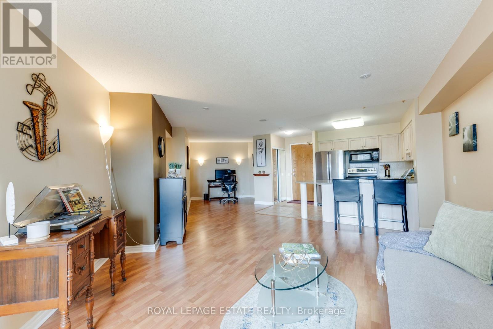 #623 1720 EGLINTON AVENUE E - 5