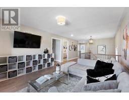 993 Dragonfly Avenue, Pickering, ON L1X0E9 Photo 13