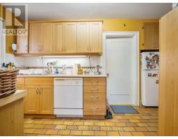 2275 Queen Street E, Toronto, ON M4E1G5 Photo 10