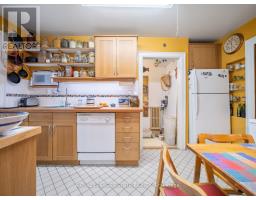 2275 Queen Street E, Toronto, ON M4E1G5 Photo 24