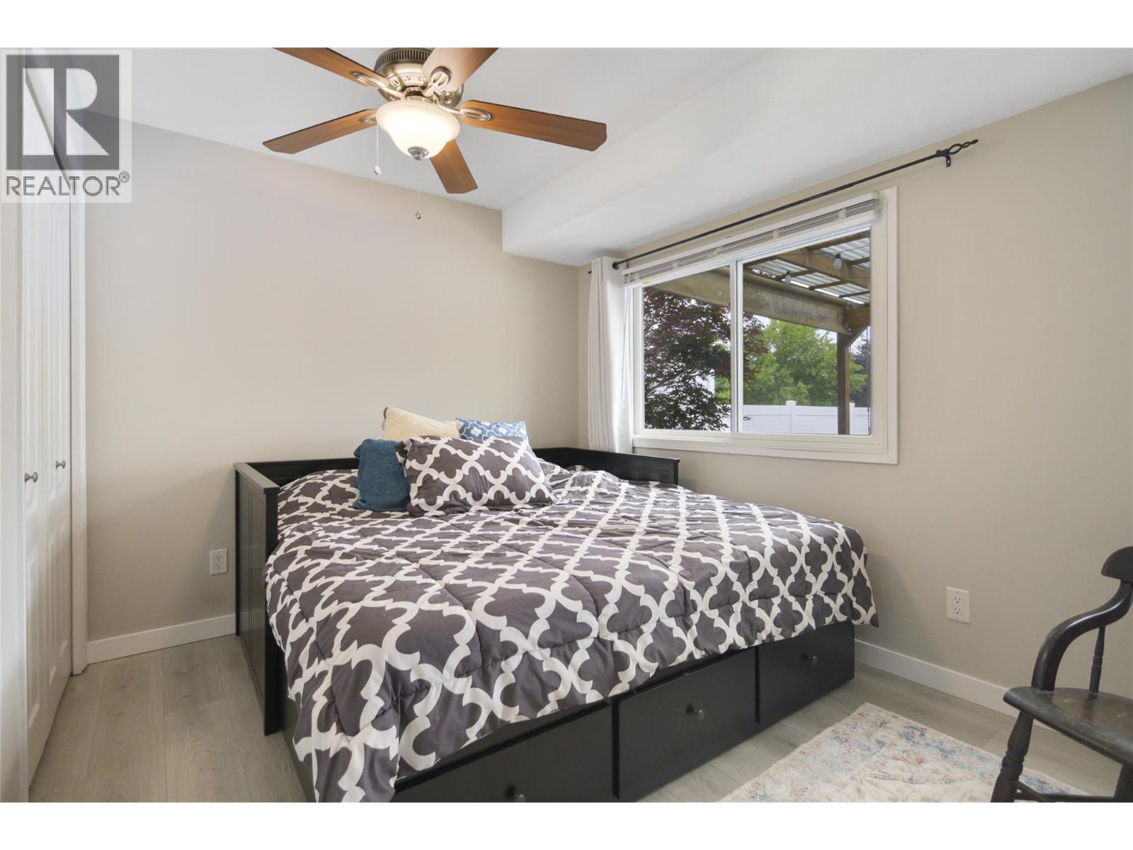 470 Vista Road - 18