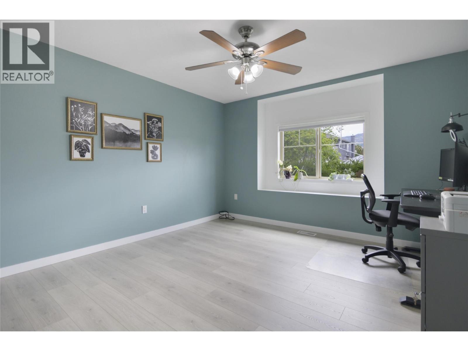 470 Vista Road - 21