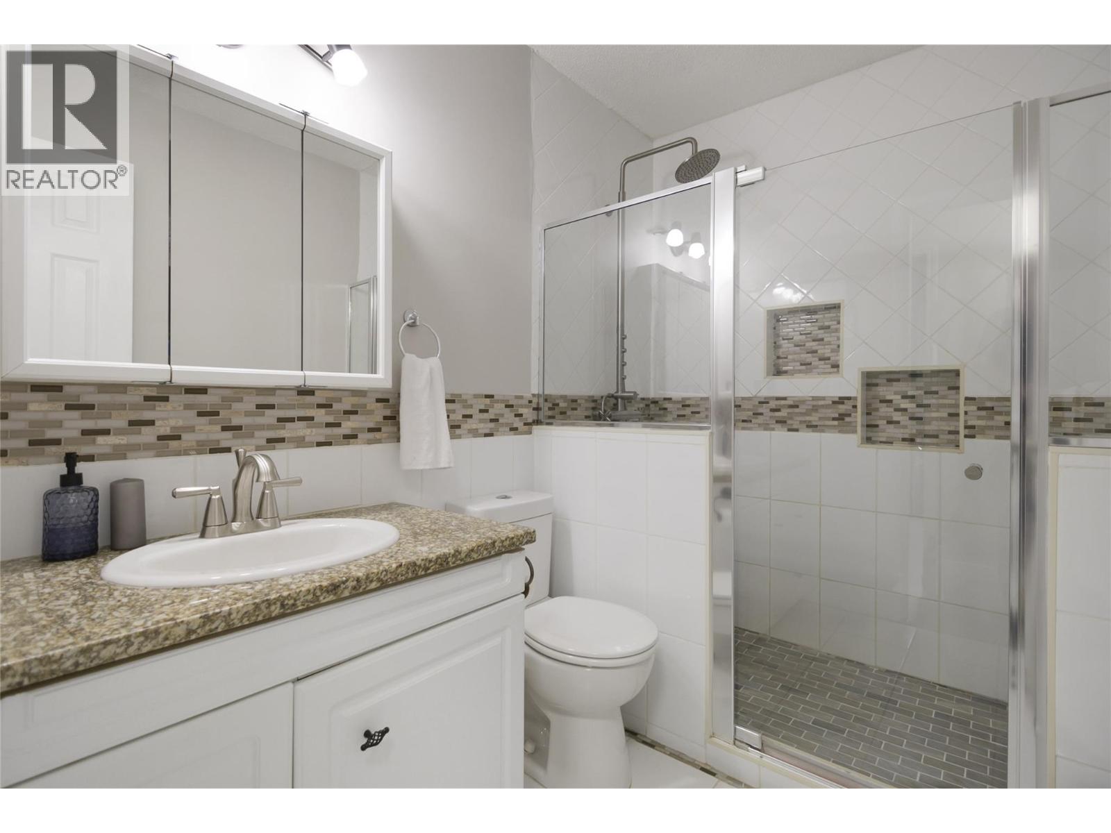 470 Vista Road, Kelowna