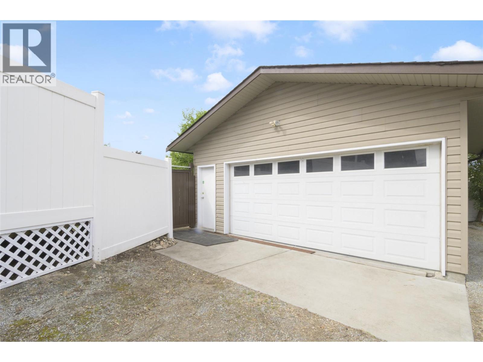 470 Vista Road, Kelowna
