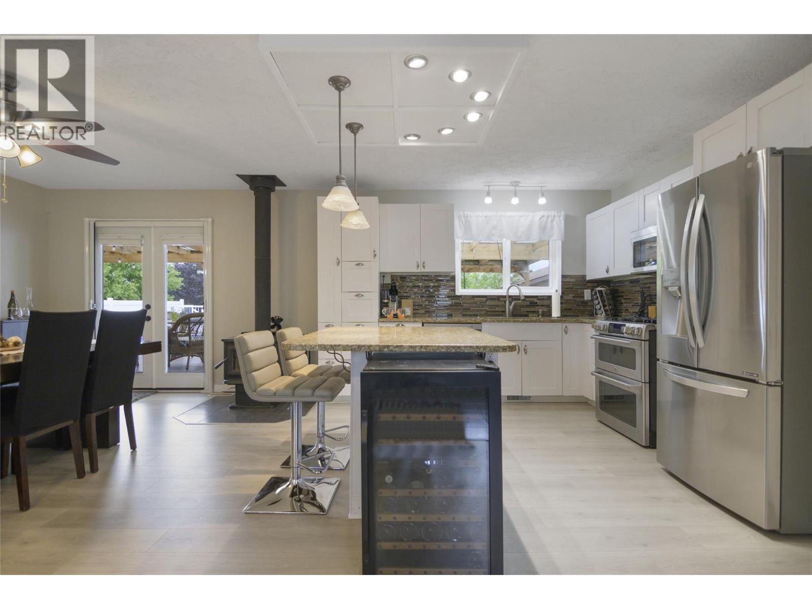 470 Vista Road - 7