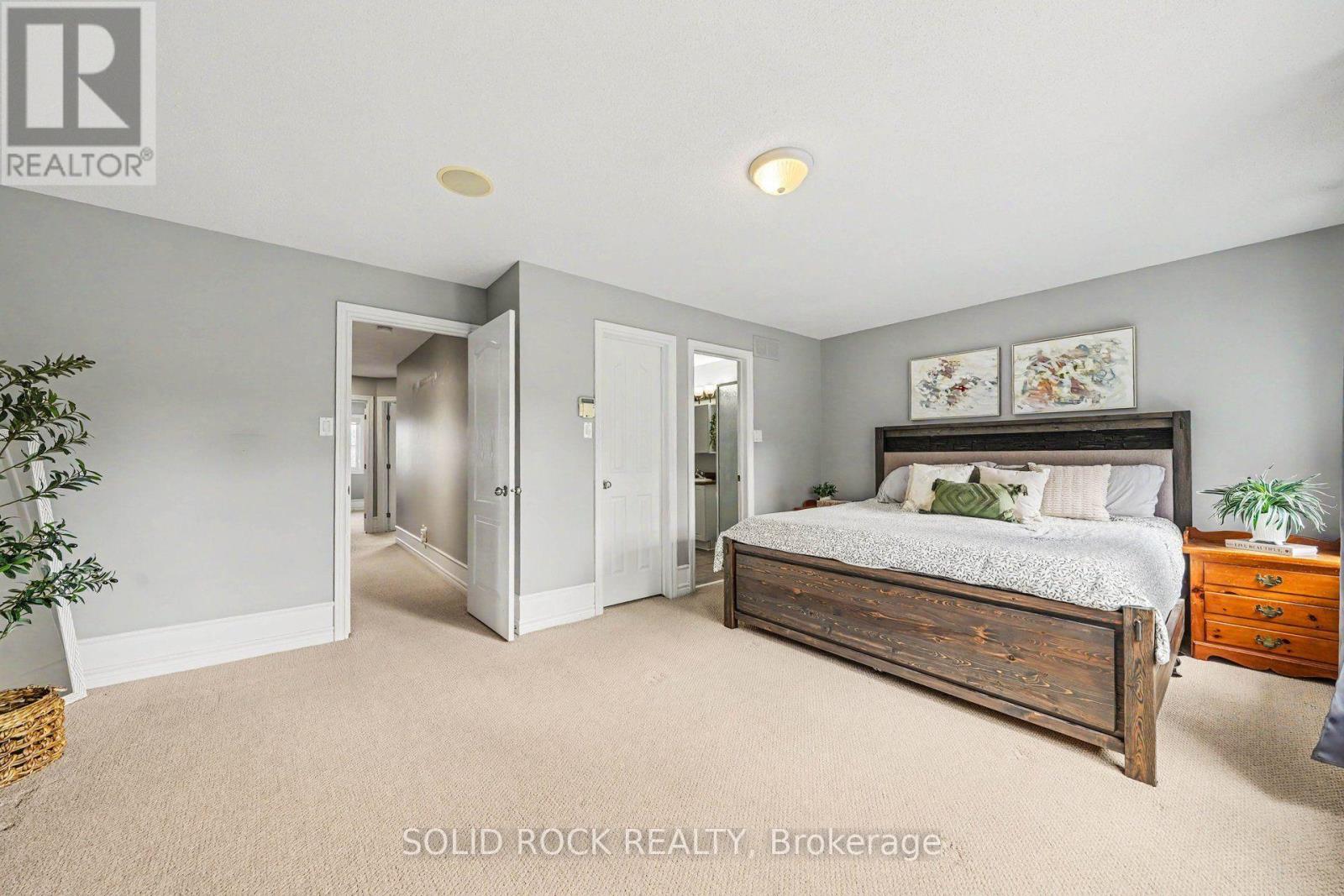 310 GREY SEAL CIRCLE - 14