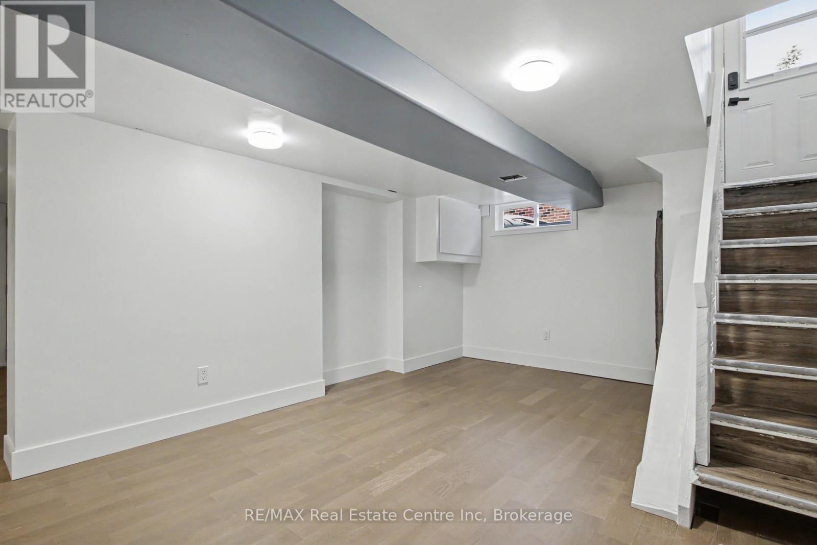 57 VANCOUVER DRIVE - 21