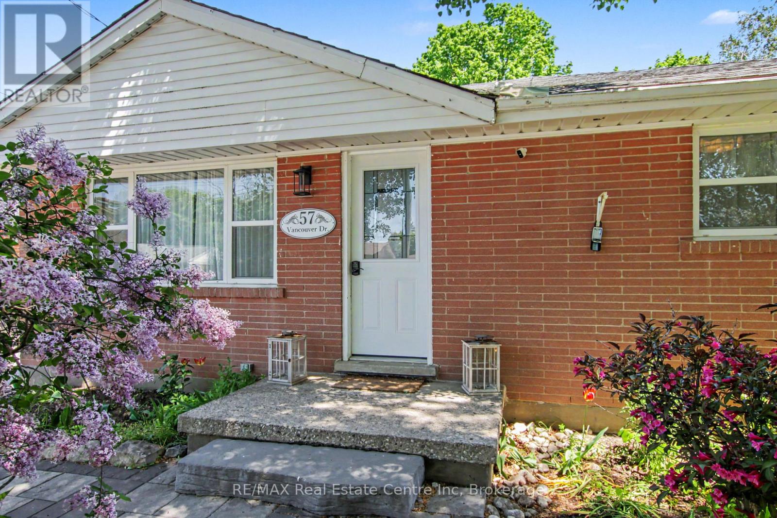57 VANCOUVER DRIVE - 26