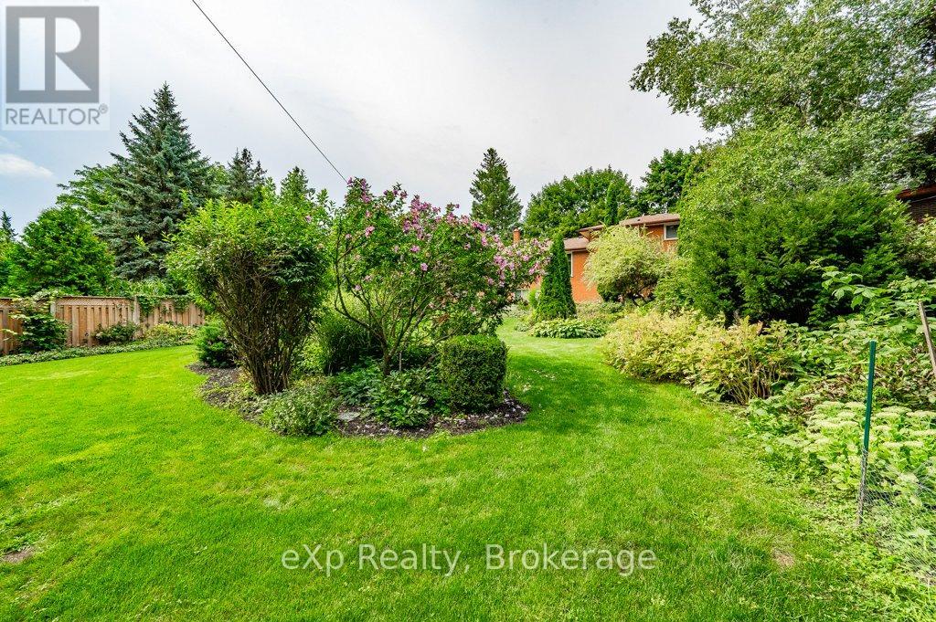 8 MALVERN CRESCENT - Image 38