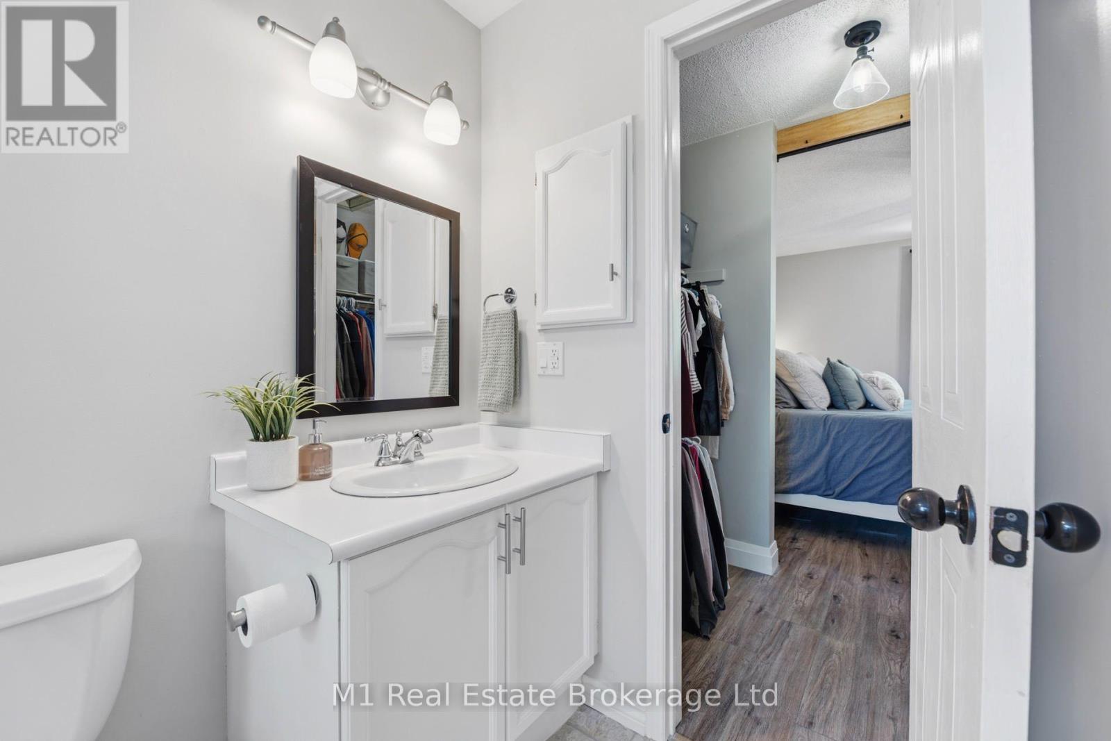 753 WOODHILL DRIVE - Image 22