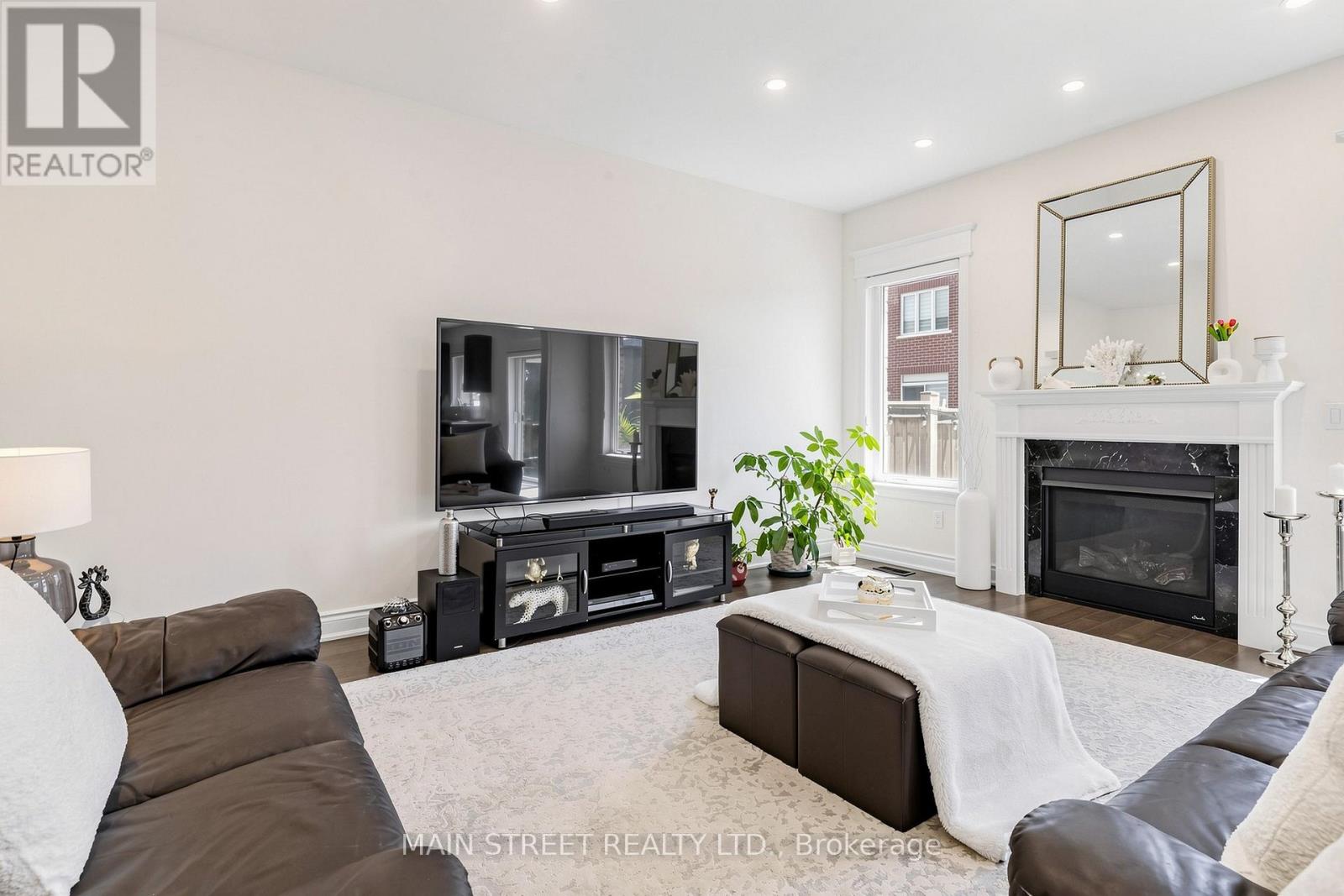 11 ROBERT BALDWIN BOULEVARD - 4
